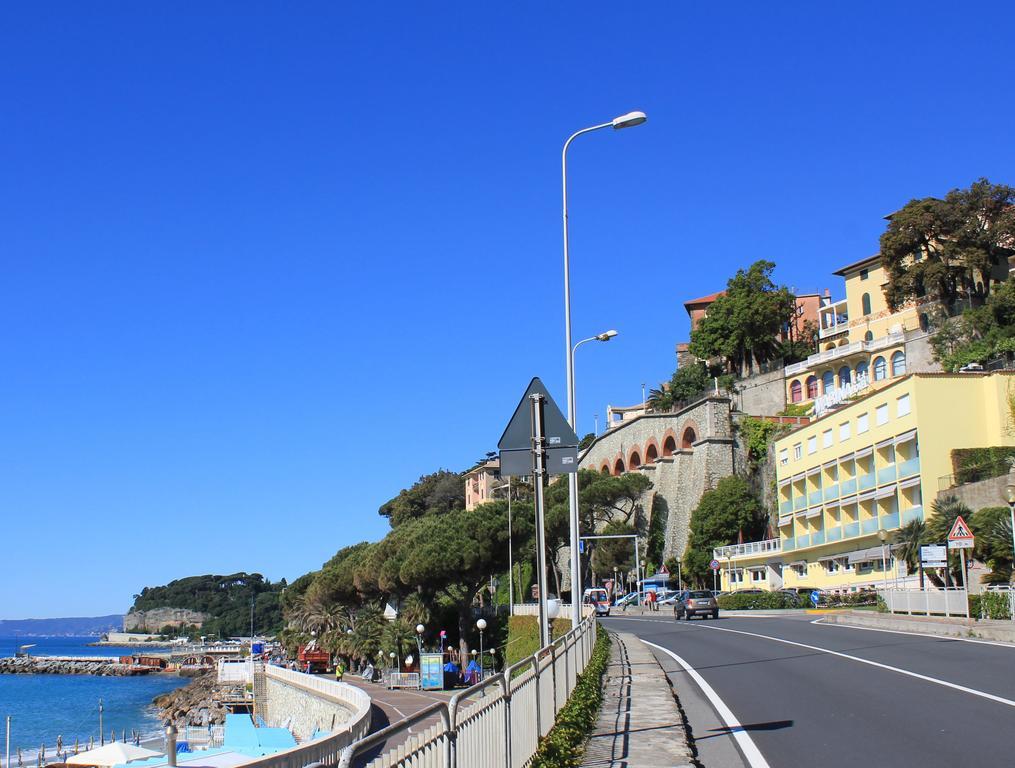 Hotel Marina Celle Ligure Exterior photo